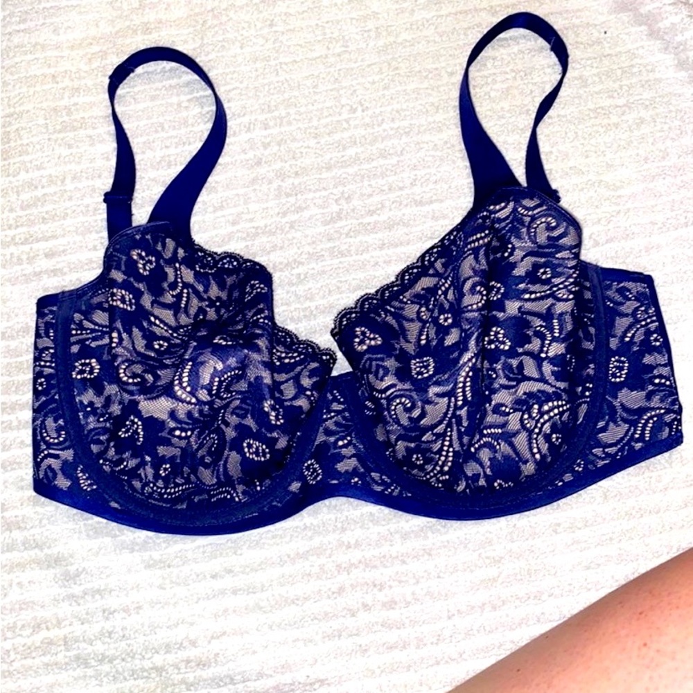 SOMA Underwire Bra.  32G.  Excellent Condition. •